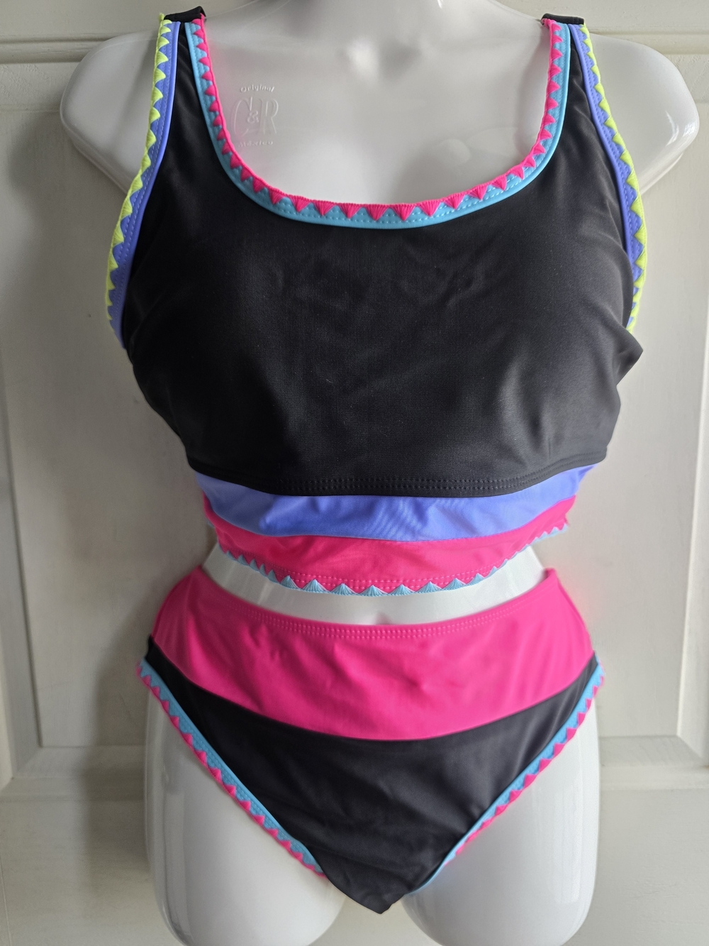 Women’s Colorblock High-Waist Bikini - Black & Hot Pink